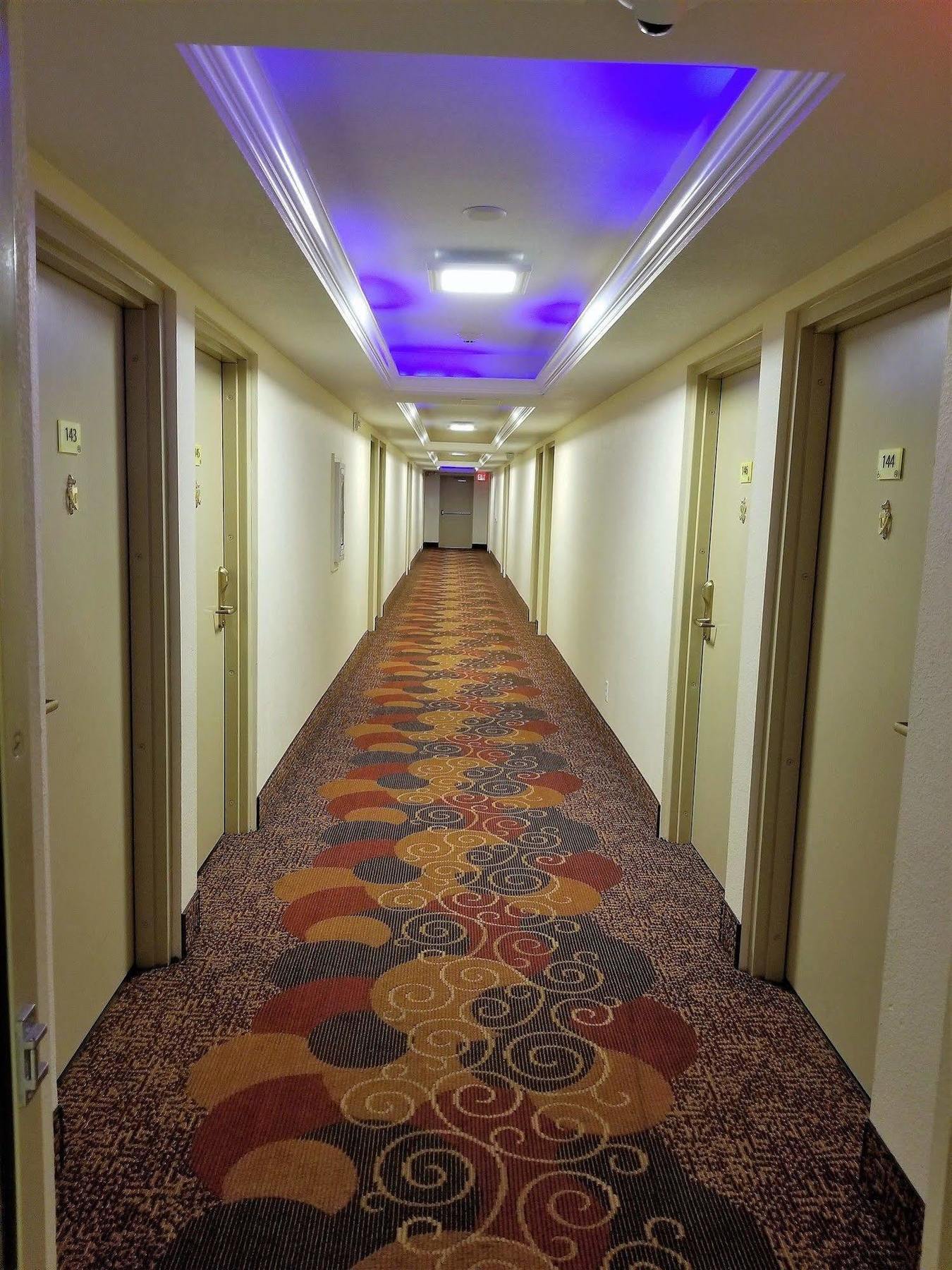 Super 8 By Wyndham Des Moines Hotell Eksteriør bilde