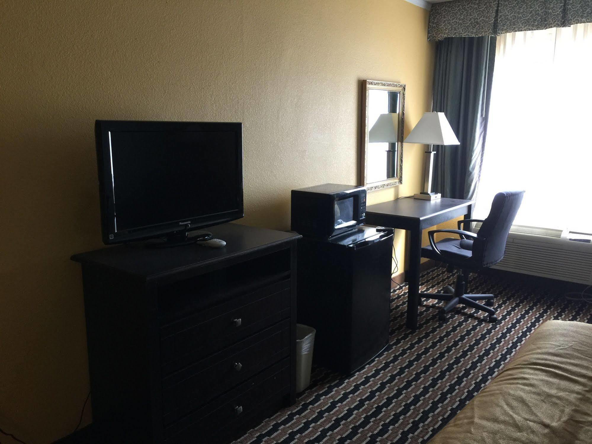 Super 8 By Wyndham Des Moines Hotell Eksteriør bilde