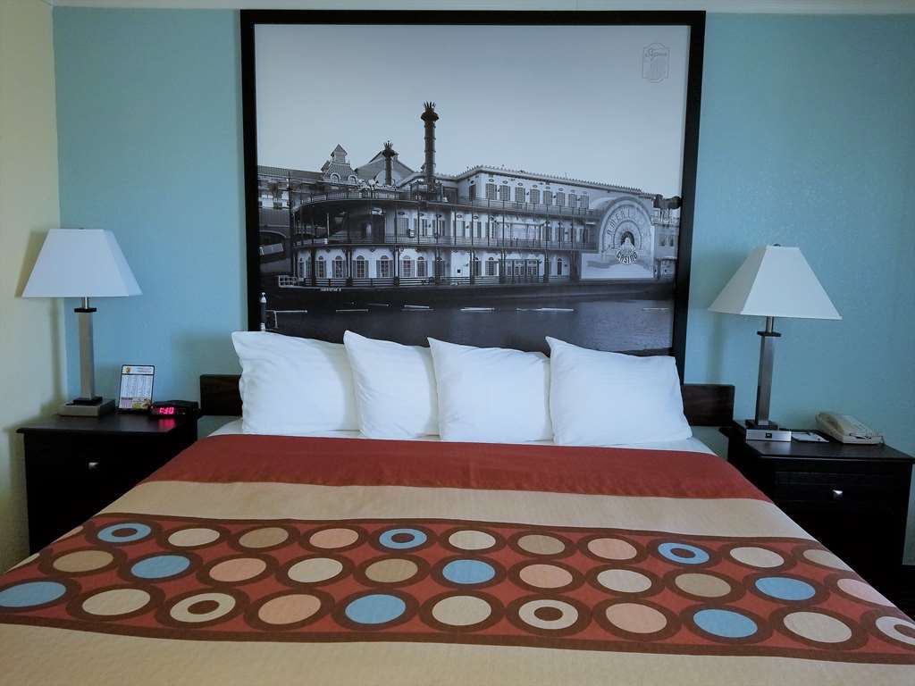 Super 8 By Wyndham Des Moines Hotell Rom bilde